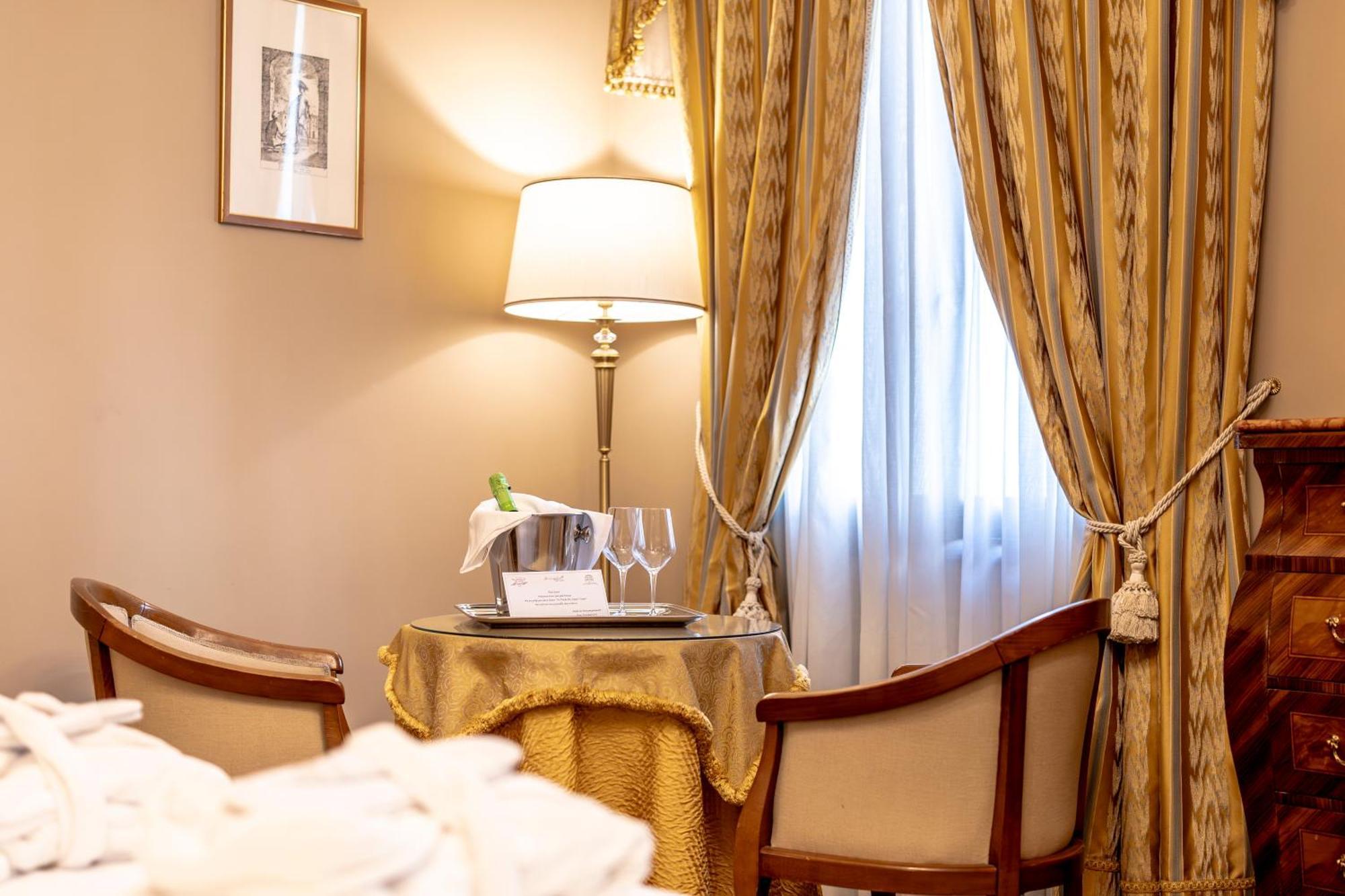 Hotel Al Ponte Dei Sospiri Venice Ngoại thất bức ảnh