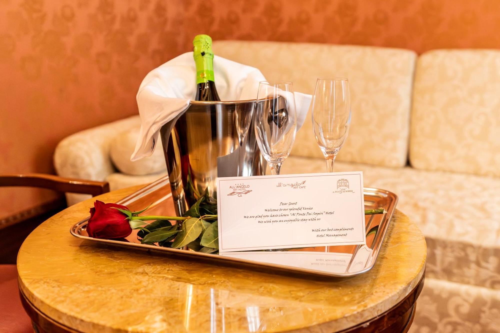 Hotel Al Ponte Dei Sospiri Venice Ngoại thất bức ảnh